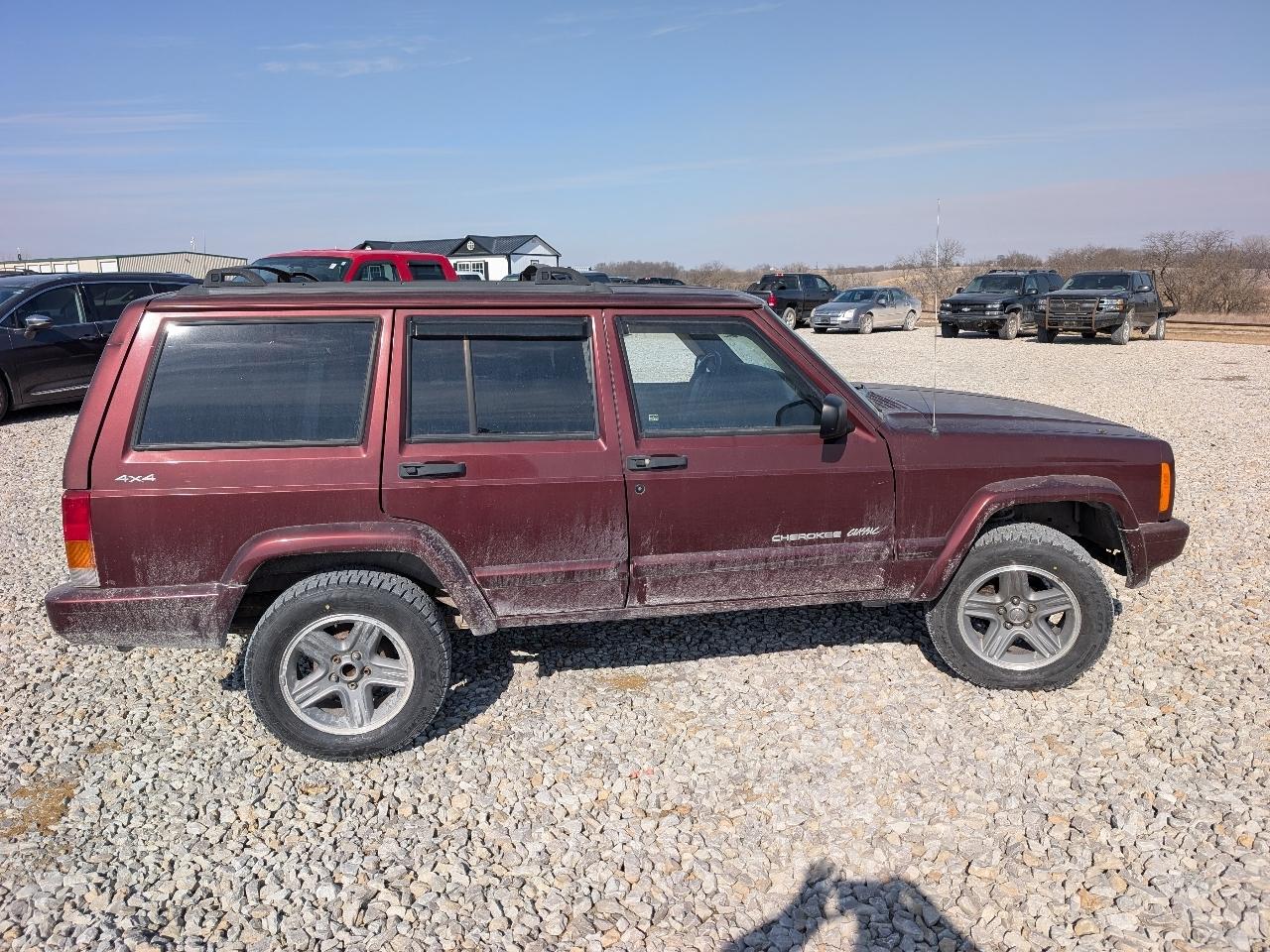 Jeep Cherokee Classic 4-Door 4WD 2000