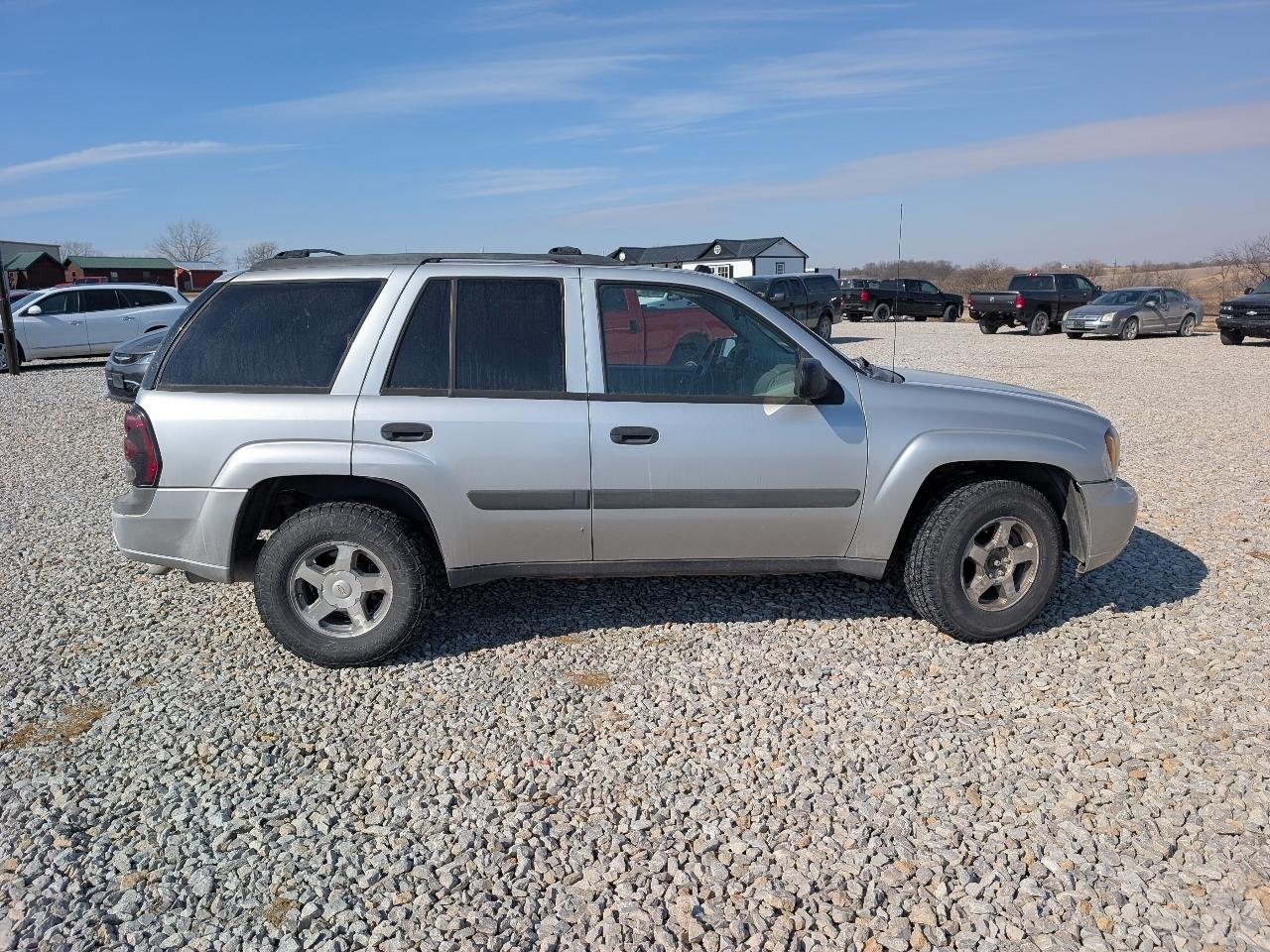 Chevrolet TrailBlazer LS 4WD 2005