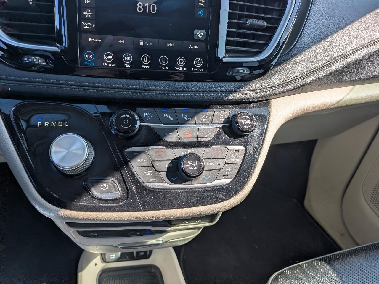 Chrysler Pacifica Limited 2020