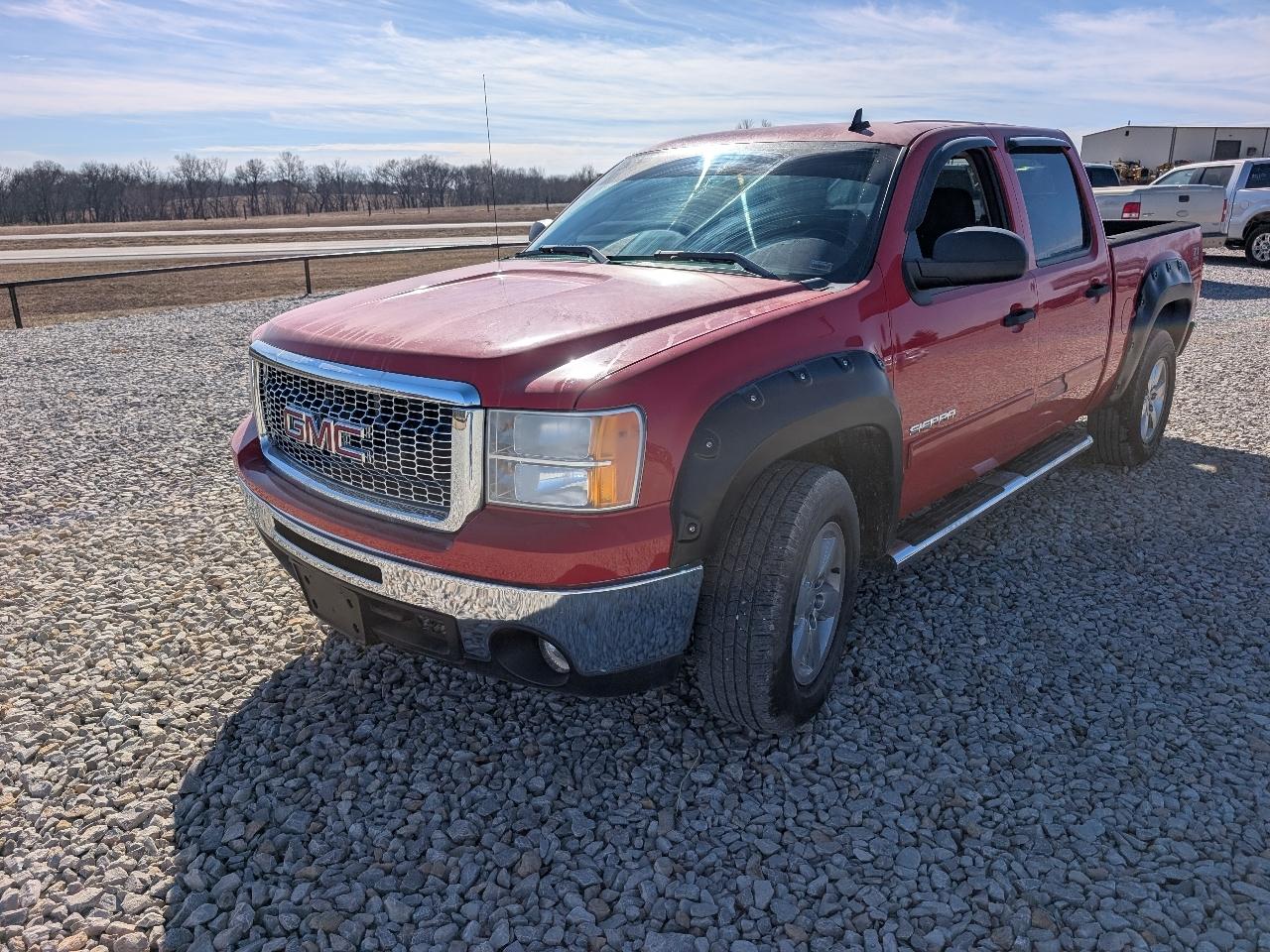 GMC Sierra 1500 4WD Crew Cab 147" SLE 2013