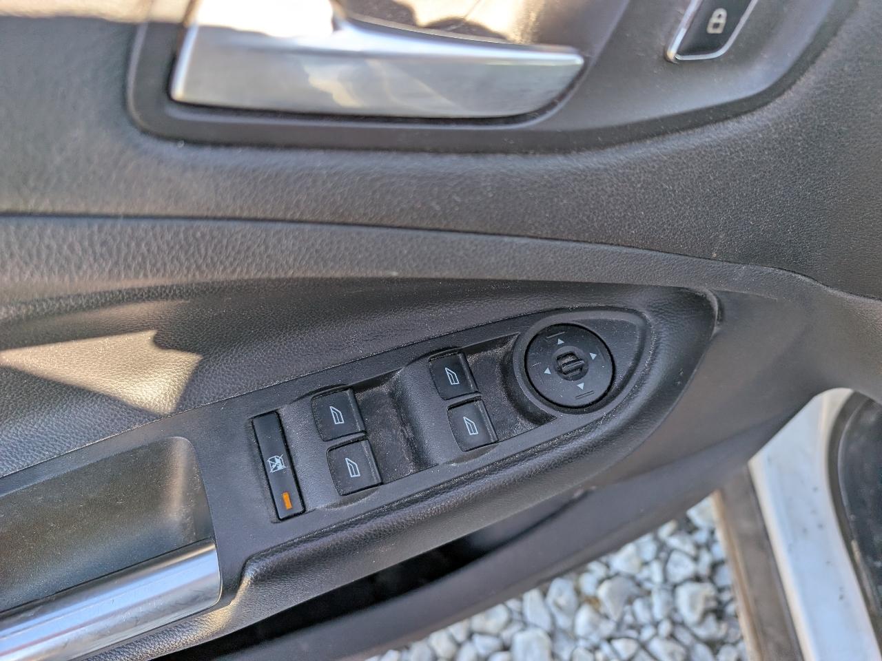 Ford Escape SE FWD 2015