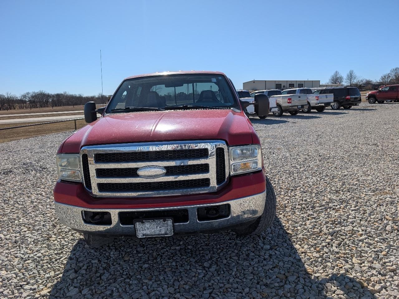 2006 Ford F-250 SD XLT Crew Cab Short Bed 4WD