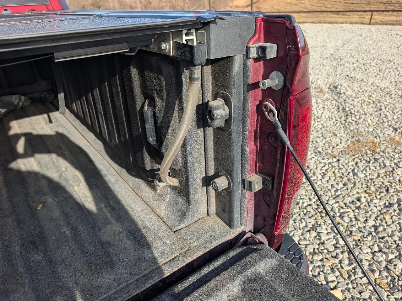 RAM 1500 4WD Crew Cab 140.5" Night 2018