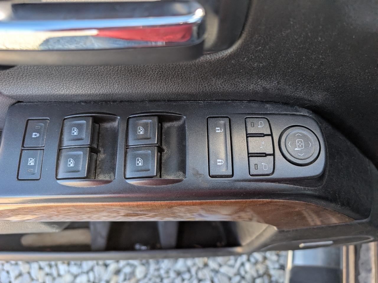 Chevrolet Silverado 1500 4WD Crew Cab 143.5" LTZ w/1LZ 2016