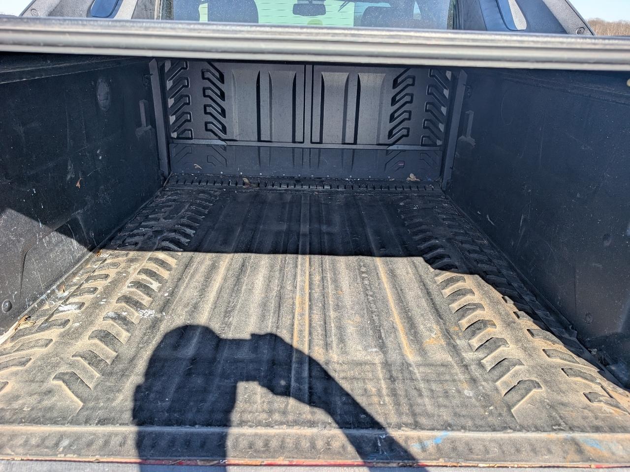 Chevrolet Avalanche LT 4WD 2012