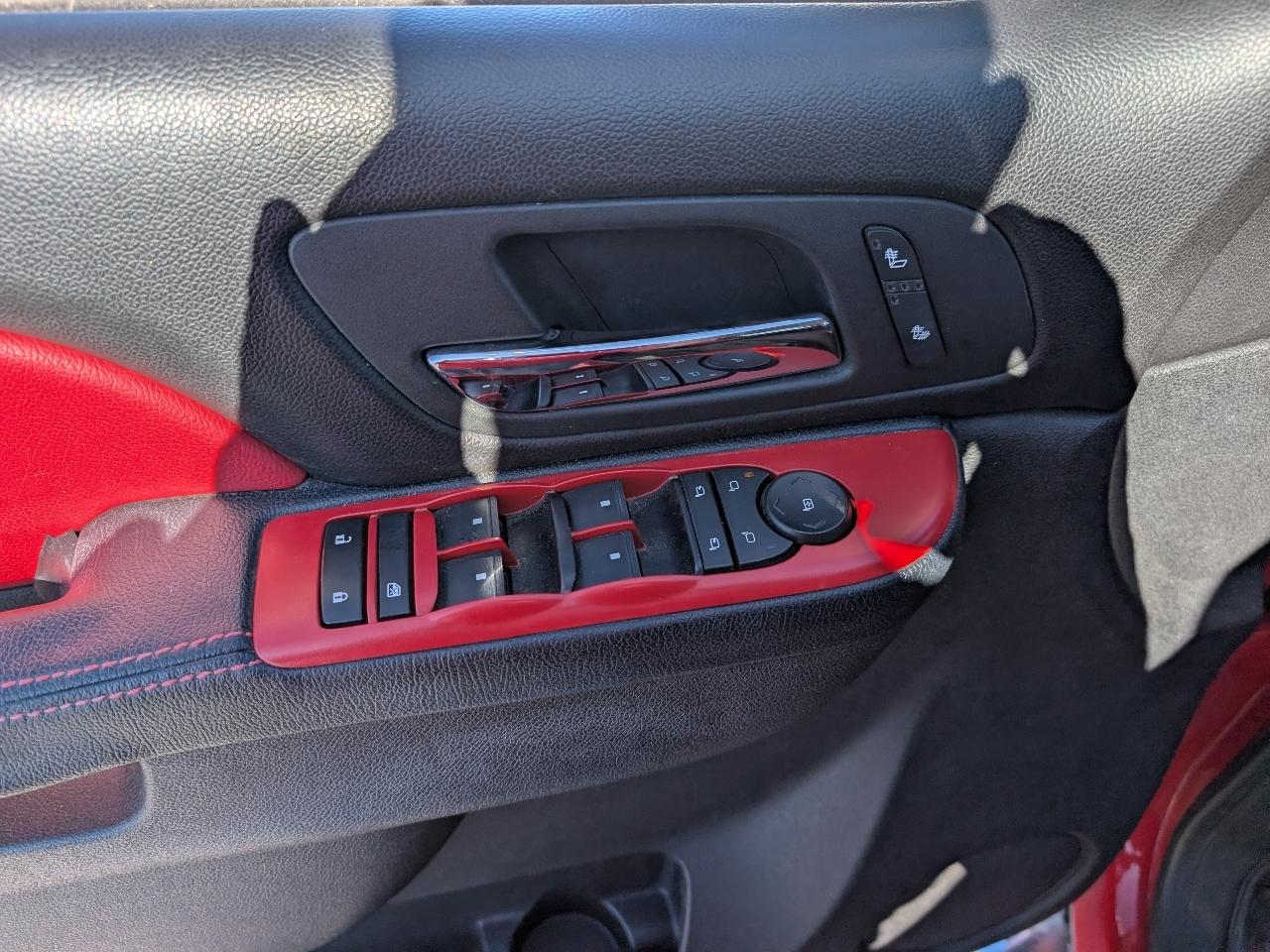 Chevrolet Avalanche LT 4WD 2012