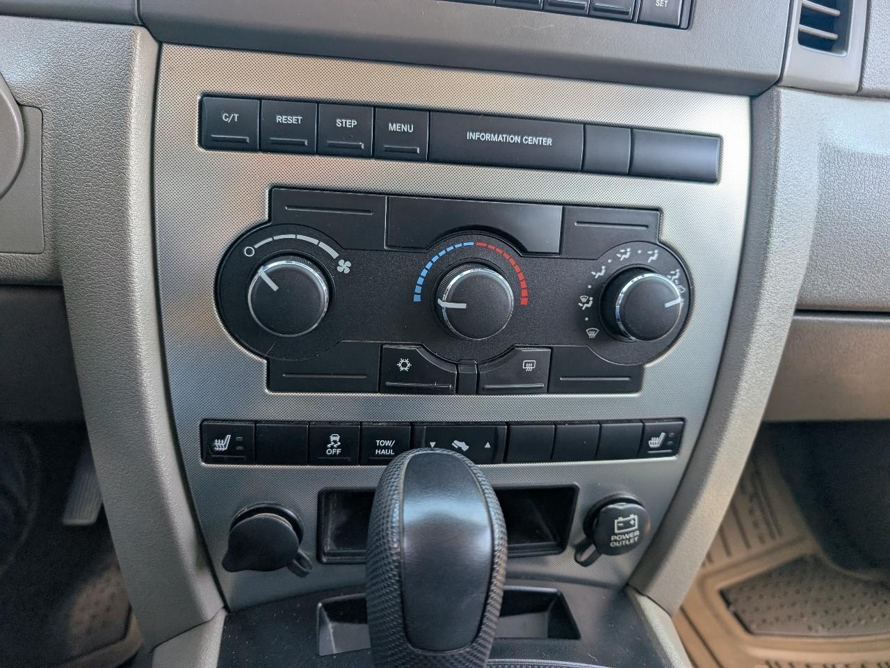 Jeep Grand Cherokee Laredo 4WD 2007