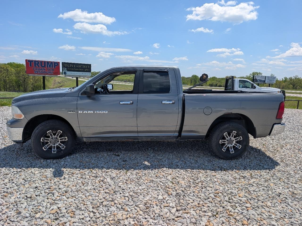 RAM 1500 4WD Crew Cab 149" SLT 2011