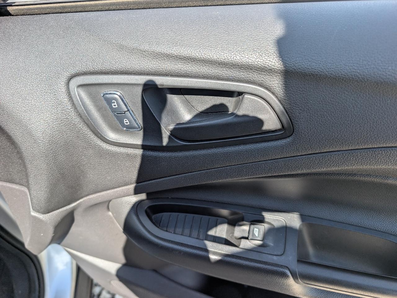 Ford Escape S FWD 2015