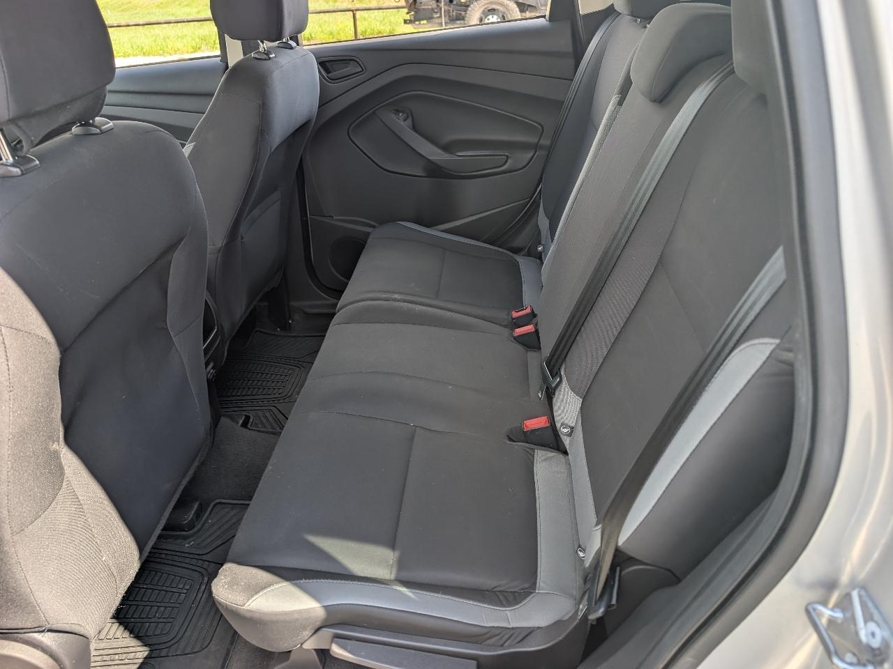 Ford Escape S FWD 2015