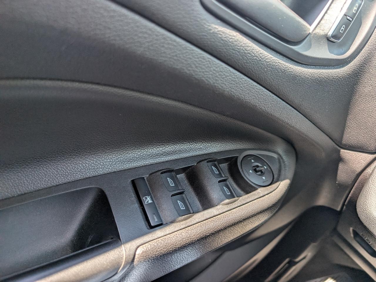 Ford Escape S FWD 2015