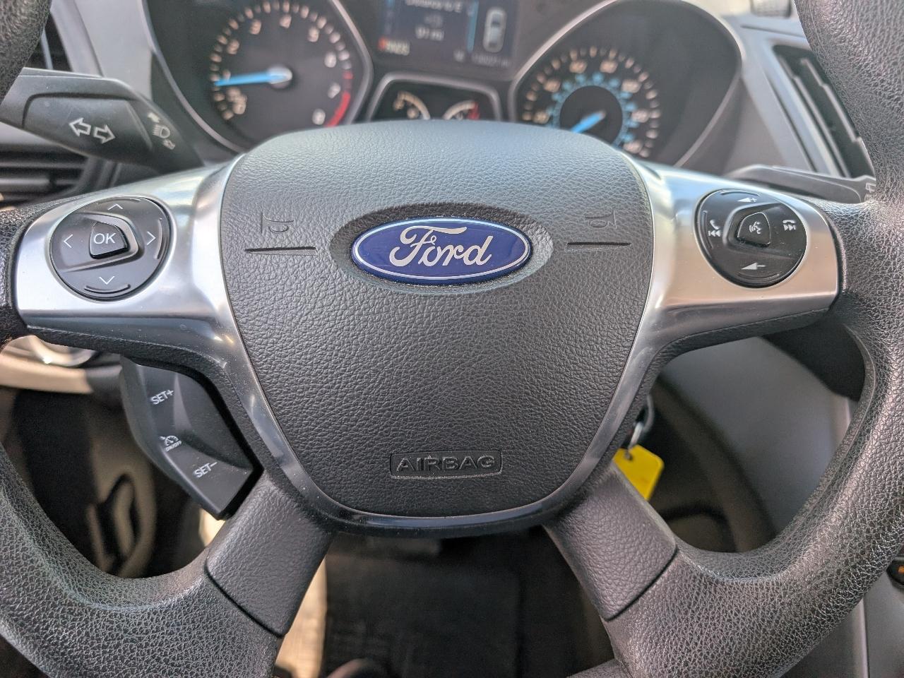 Ford Escape S FWD 2015