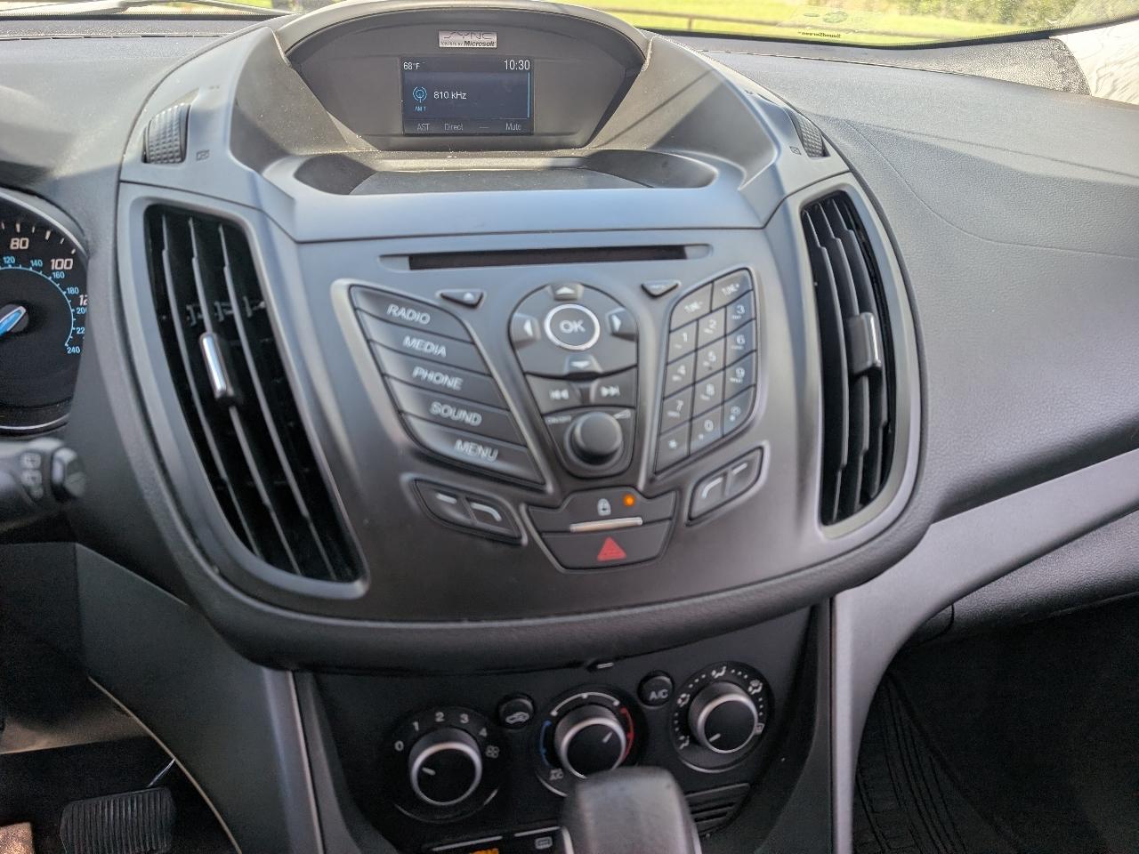 Ford Escape S FWD 2015