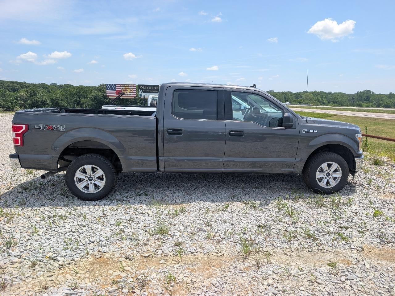 Ford F-150 4WD SuperCrew 150" XLT 2019