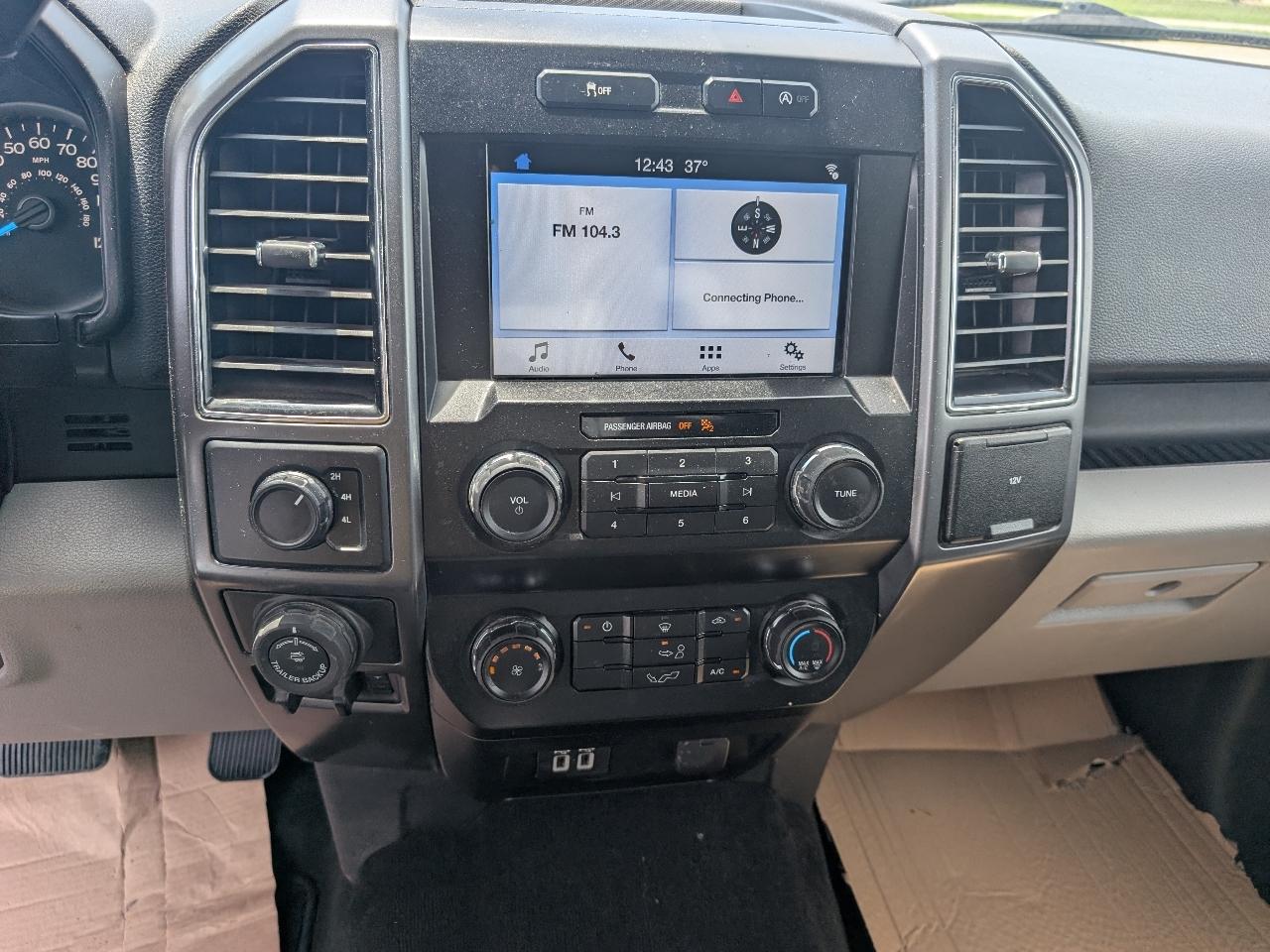 Ford F-150 4WD SuperCrew 150" XLT 2019
