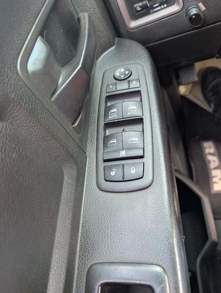 RAM 1500 Classic Tradesman Crew Cab LWB 4WD 2019