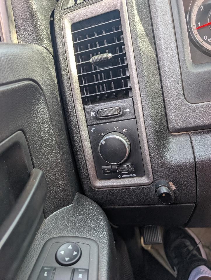 RAM 1500 Classic Tradesman Crew Cab LWB 4WD 2019