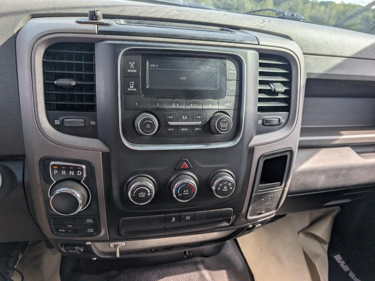 RAM 1500 Classic Tradesman Crew Cab LWB 4WD 2019