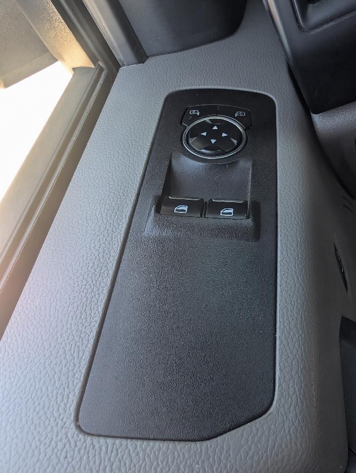 Ford F-150 4WD Reg Cab 145" XLT 2020