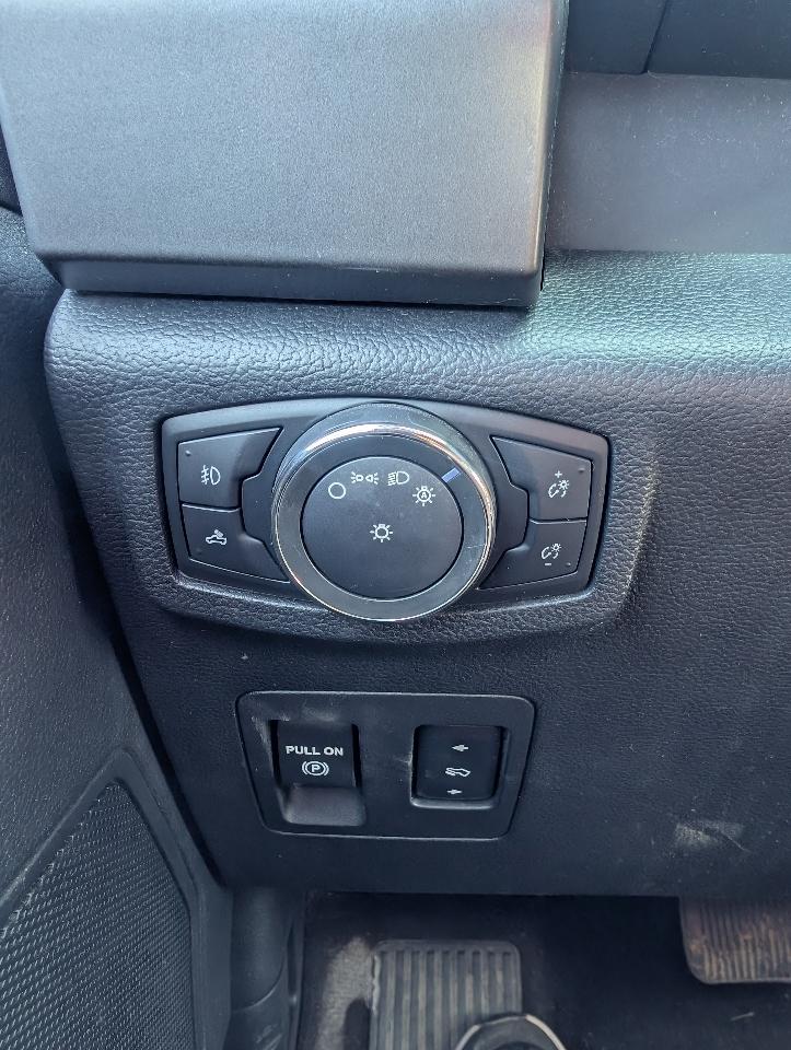 Ford F-150 4WD SuperCrew 145" XLT 2016