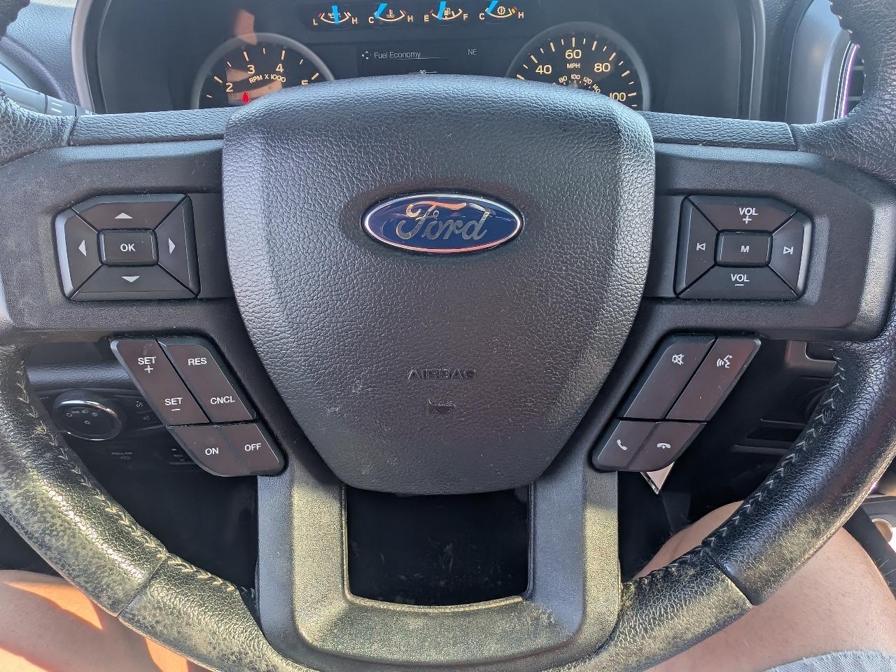 Ford F-150 4WD SuperCrew 145" XLT 2016