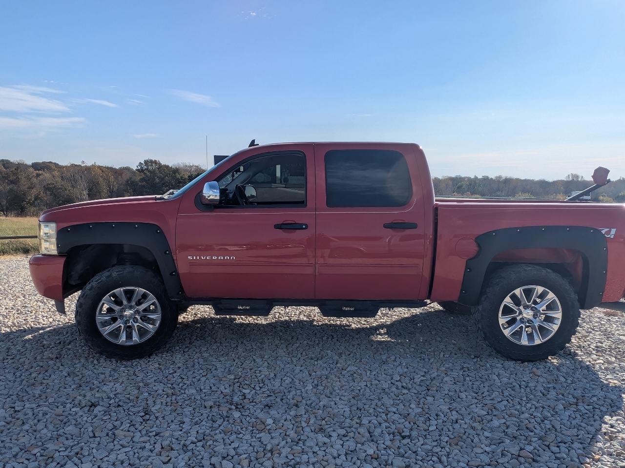 Chevrolet Silverado 1500 4WD Crew Cab 143.5" LT w/1LT 2010