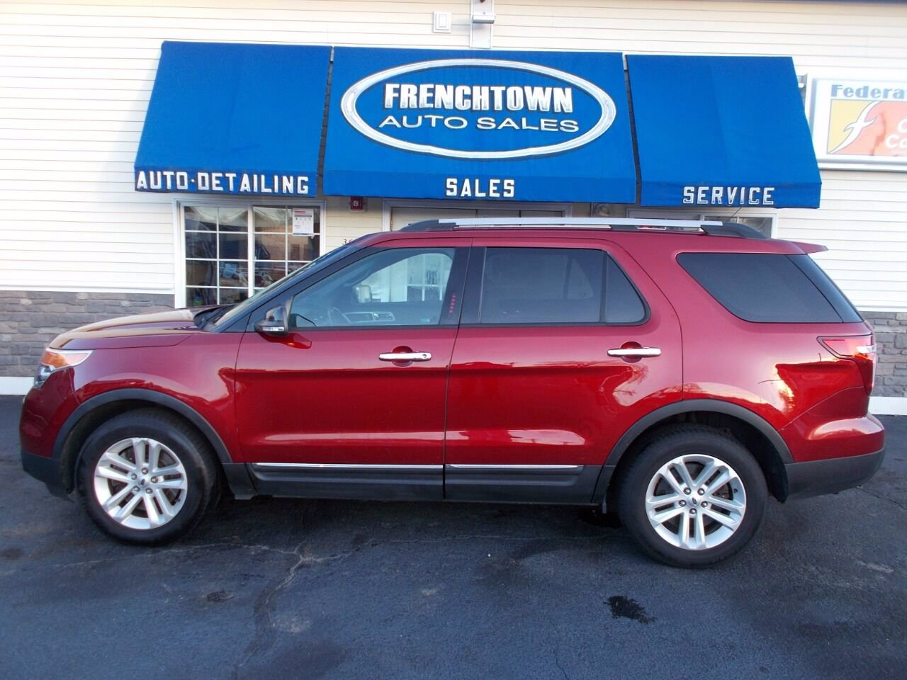 Used 2013 Ford Explorer XLT 4WD for Sale in North Kingstown RI 02852