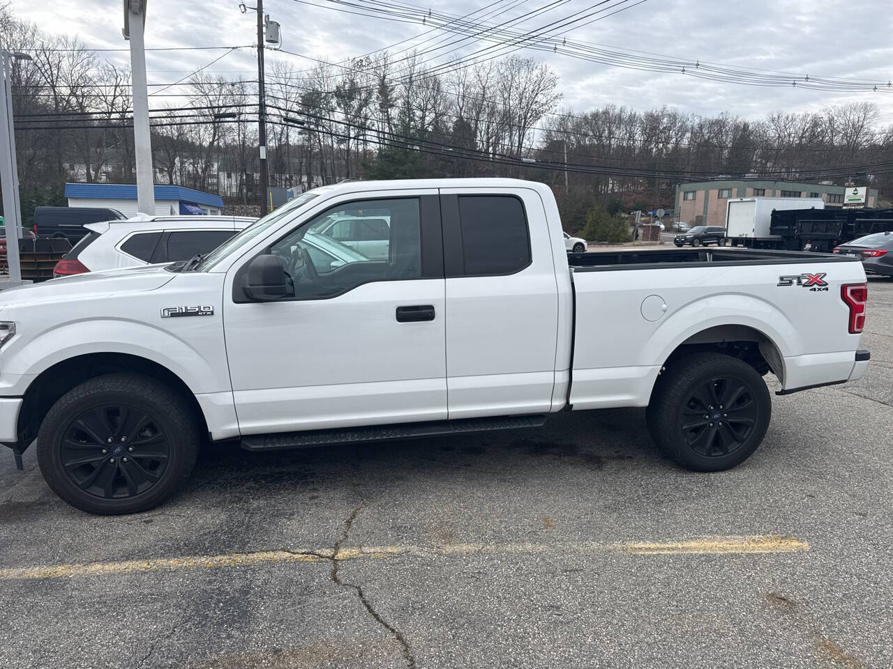 2020 Ford F-150 Lariat photo 2