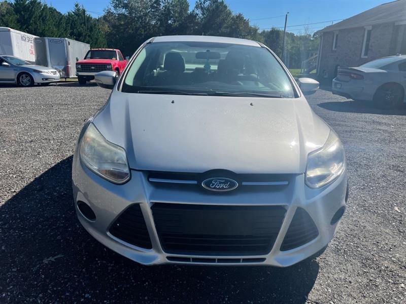 Ford Focus SE Sedan 2013