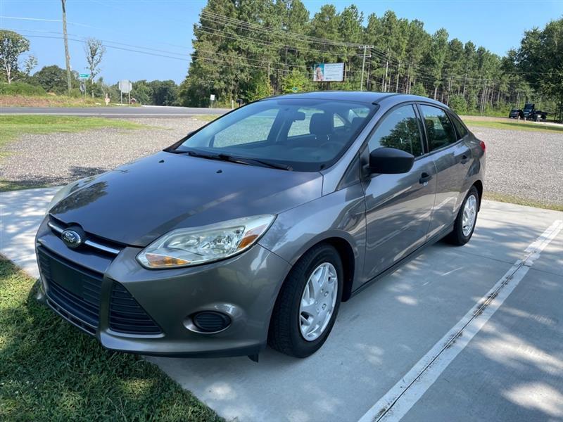 Ford Focus S Sedan 2014