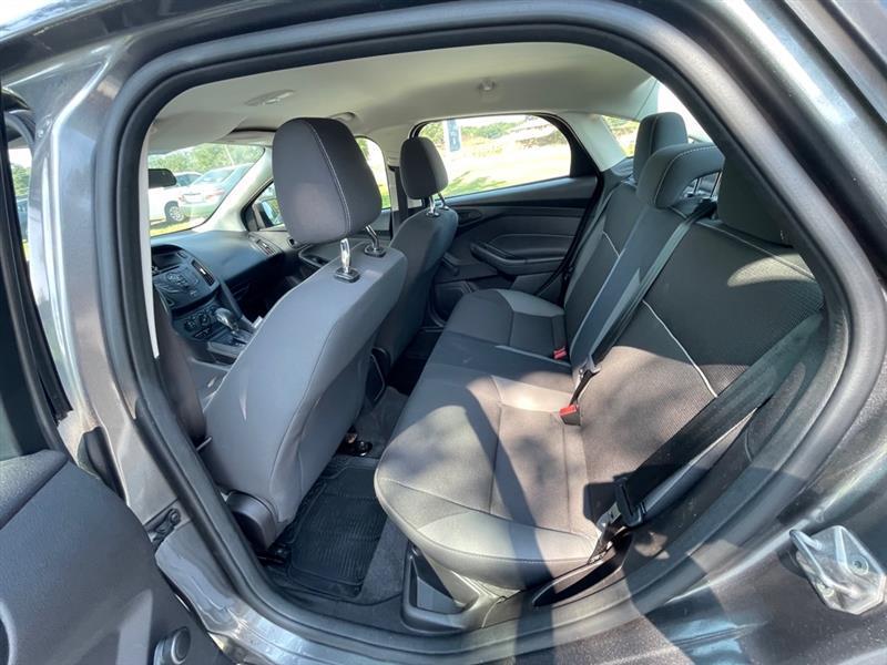 Ford Focus S Sedan 2014