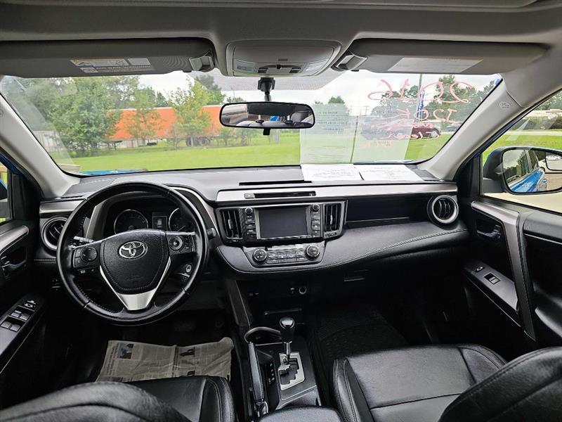 Toyota RAV4 XLE FWD 2016