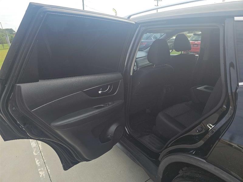 Nissan Rogue SV 2WD 2020