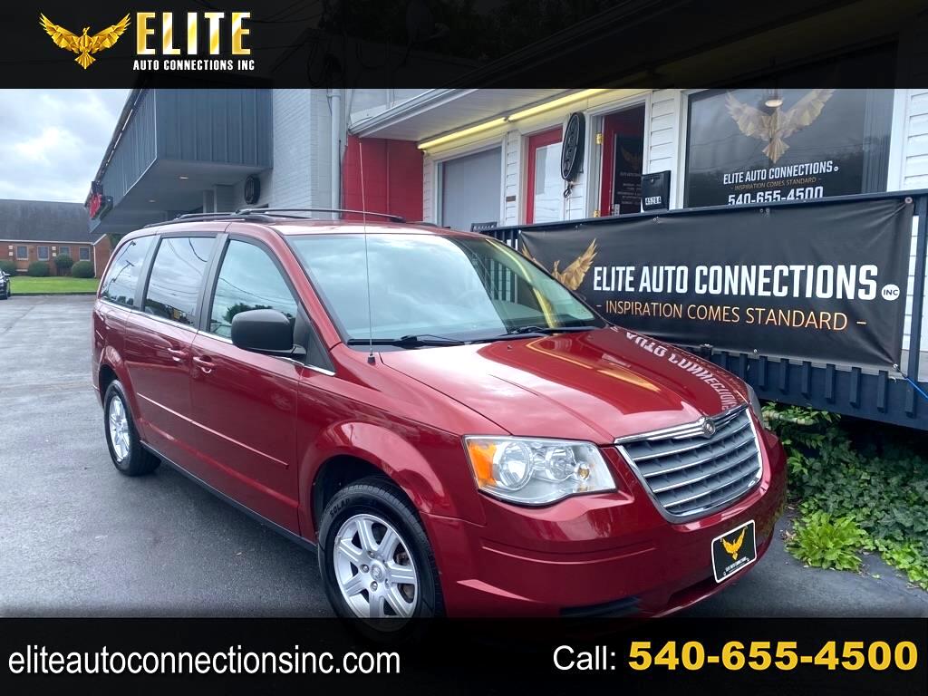 Chrysler Town & Country Voyager 2010