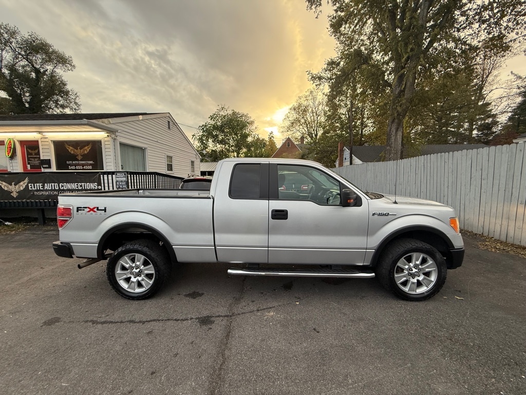 Ford F-150 FX4 SuperCab 6.5-ft. Bed 4WD 2010 Ford F-150 FX4 SuperCab 6.5-ft. Bed 4WD 2010
