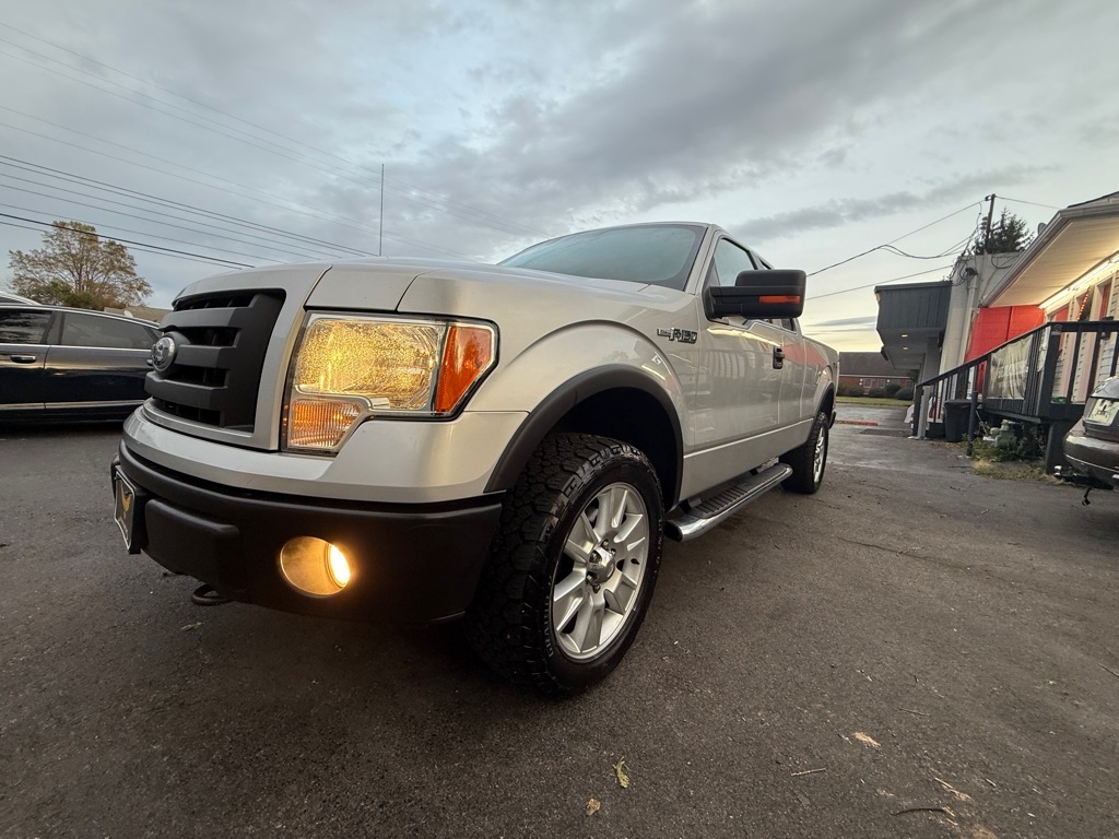 Ford F-150 FX4 SuperCab 6.5-ft. Bed 4WD 2010 Ford F-150 FX4 SuperCab 6.5-ft. Bed 4WD 2010