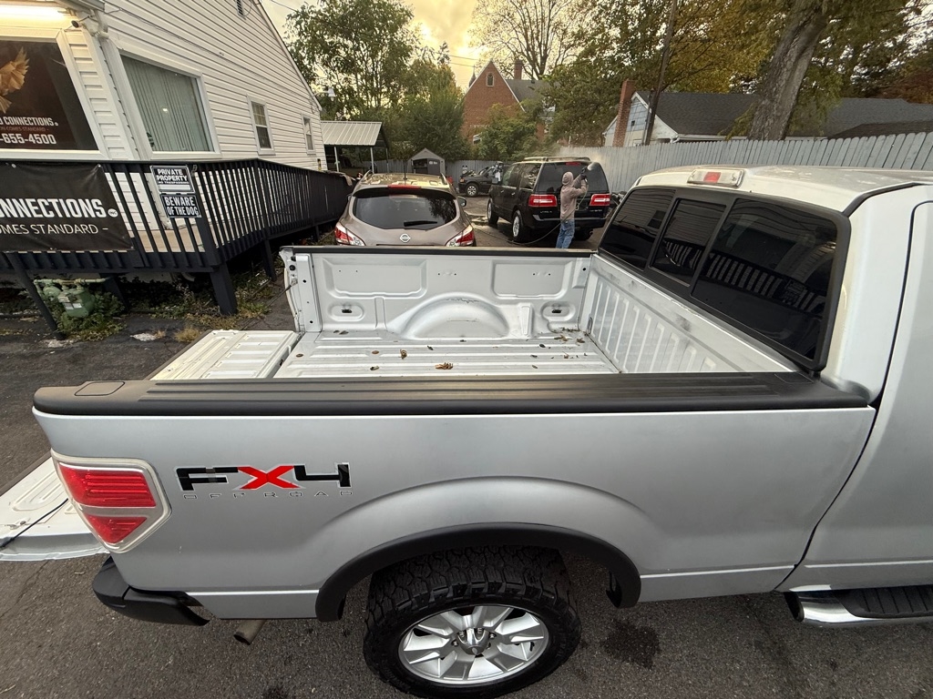 Ford F-150 FX4 SuperCab 6.5-ft. Bed 4WD 2010 Ford F-150 FX4 SuperCab 6.5-ft. Bed 4WD 2010