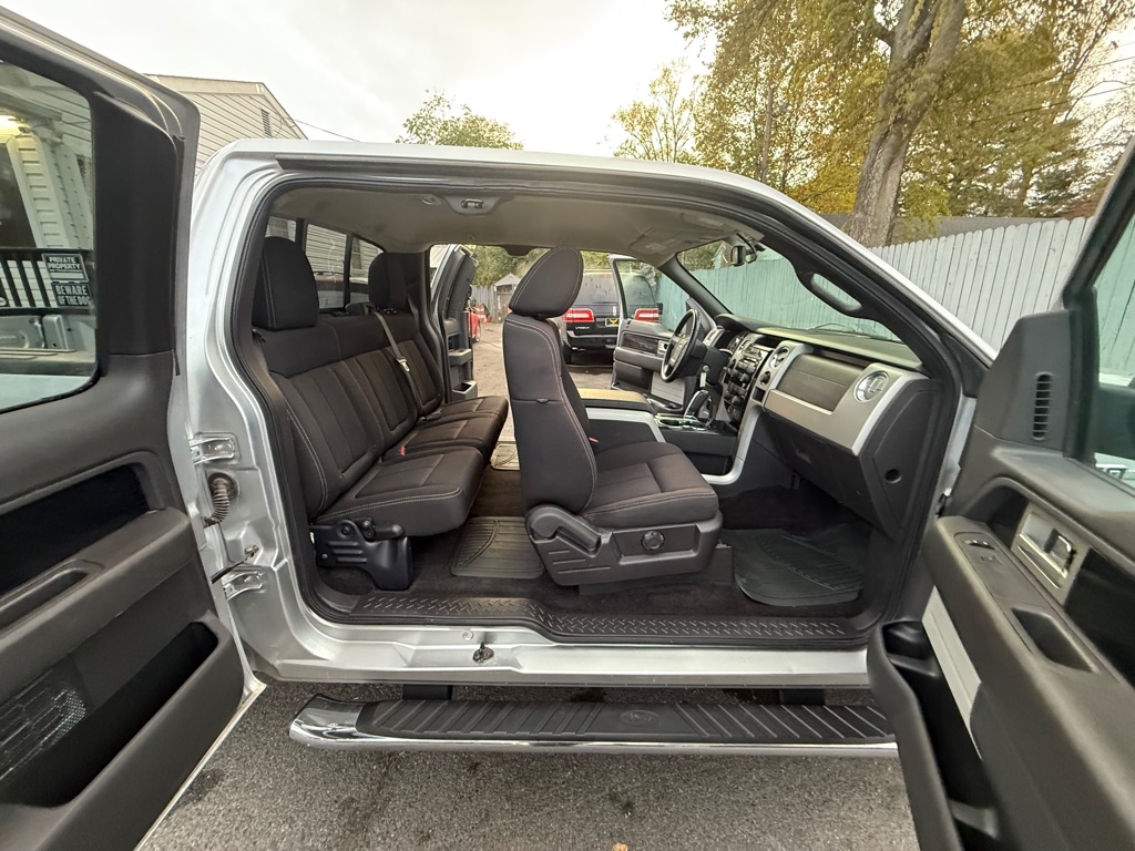 Ford F-150 FX4 SuperCab 6.5-ft. Bed 4WD 2010 Ford F-150 FX4 SuperCab 6.5-ft. Bed 4WD 2010