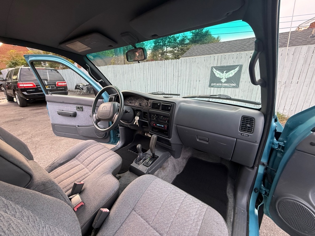 Toyota Tacoma V6 Xtracab 4WD 1996 Toyota Tacoma V6 Xtracab 4WD 1996
