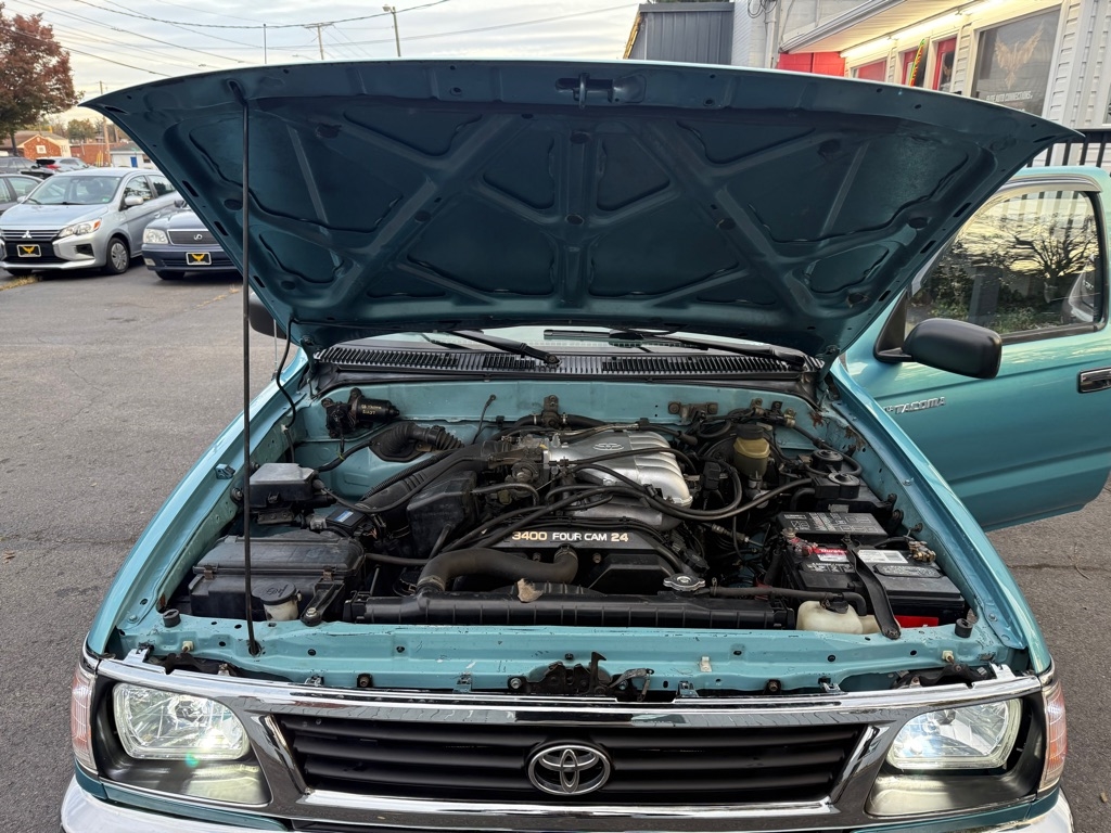 Toyota Tacoma V6 Xtracab 4WD 1996 Toyota Tacoma V6 Xtracab 4WD 1996