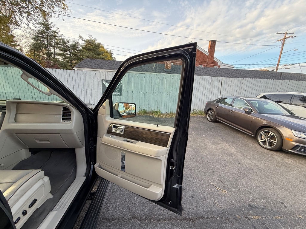 Lincoln Navigator 4WD Ultimate 2007 Lincoln Navigator 4WD Ultimate 2007