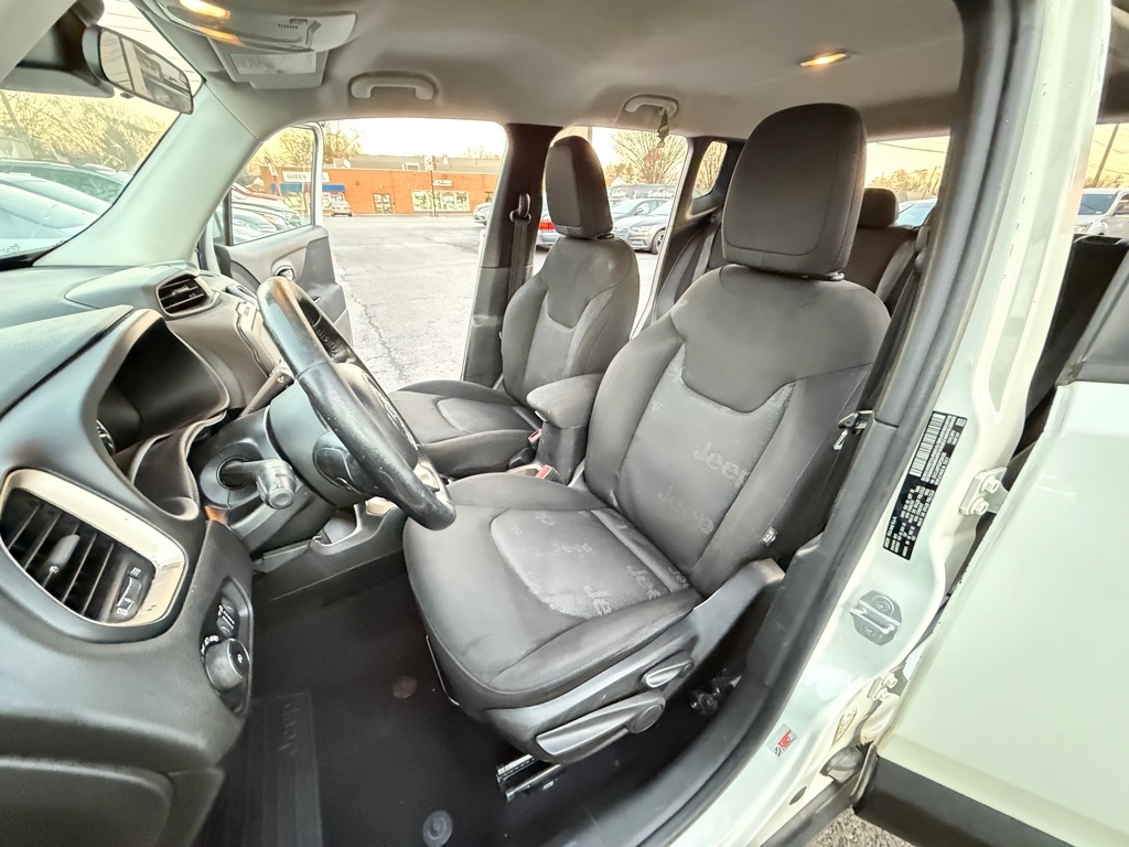 Jeep Renegade Latitude FWD 2016