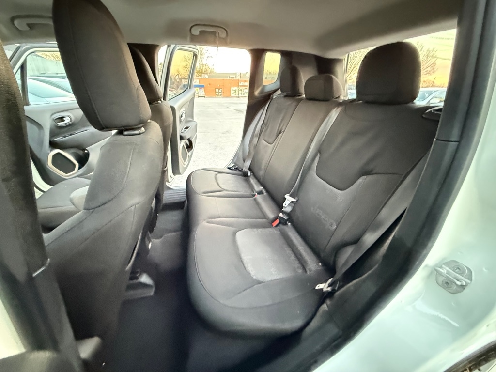 Jeep Renegade Latitude FWD 2016