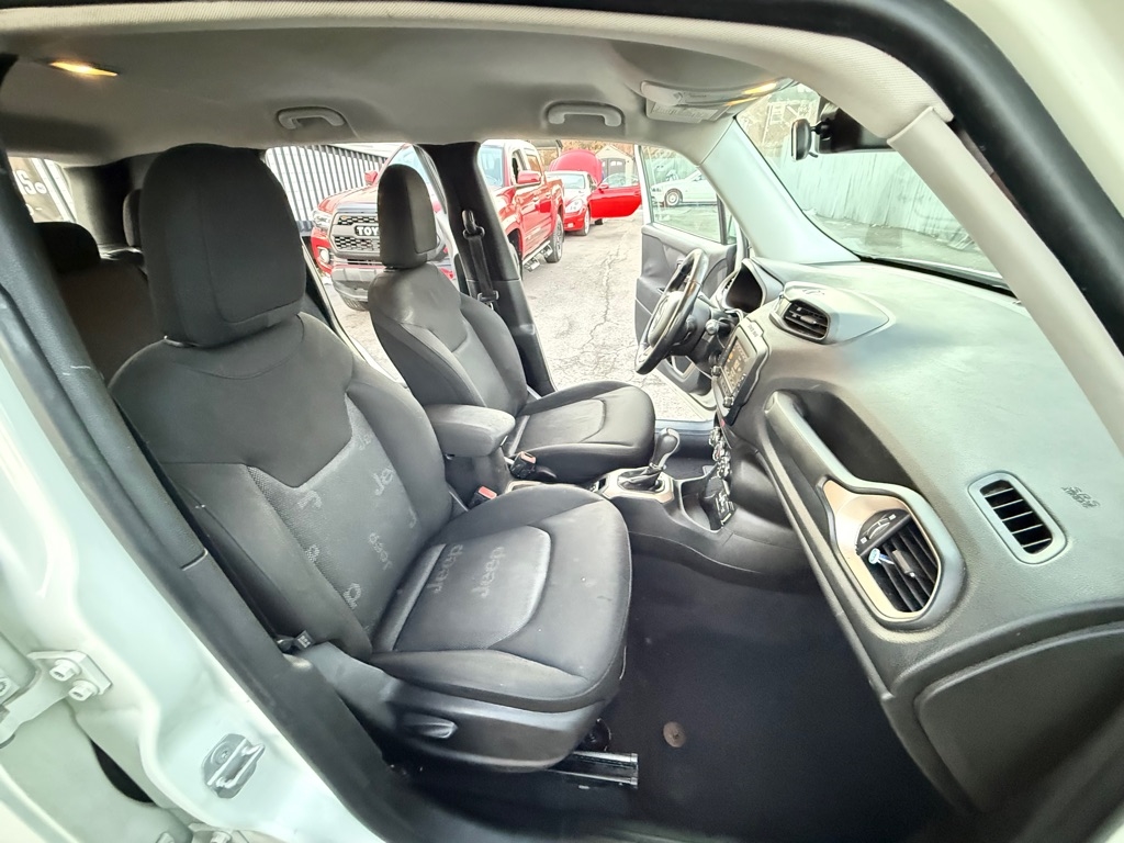 Jeep Renegade Latitude FWD 2016