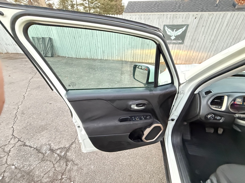 Jeep Renegade Latitude FWD 2016