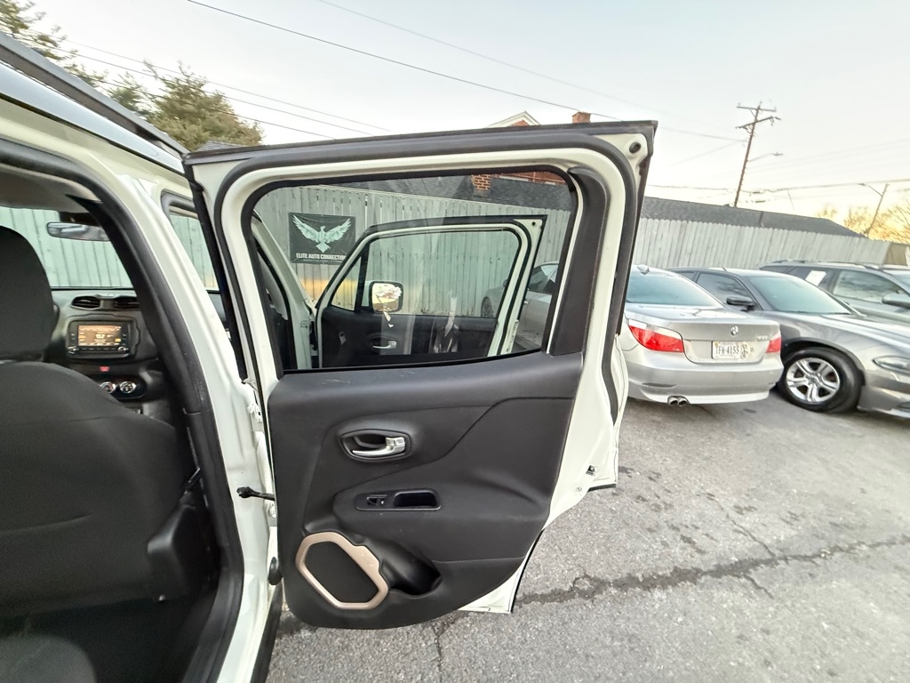 Jeep Renegade Latitude FWD 2016