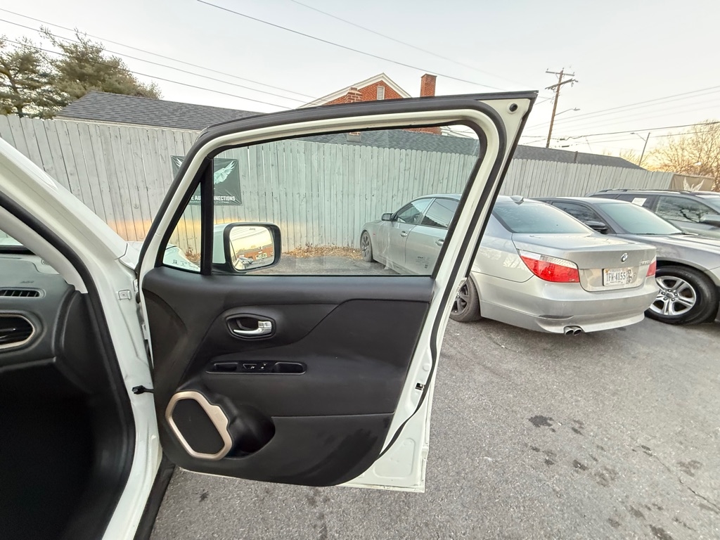 Jeep Renegade Latitude FWD 2016