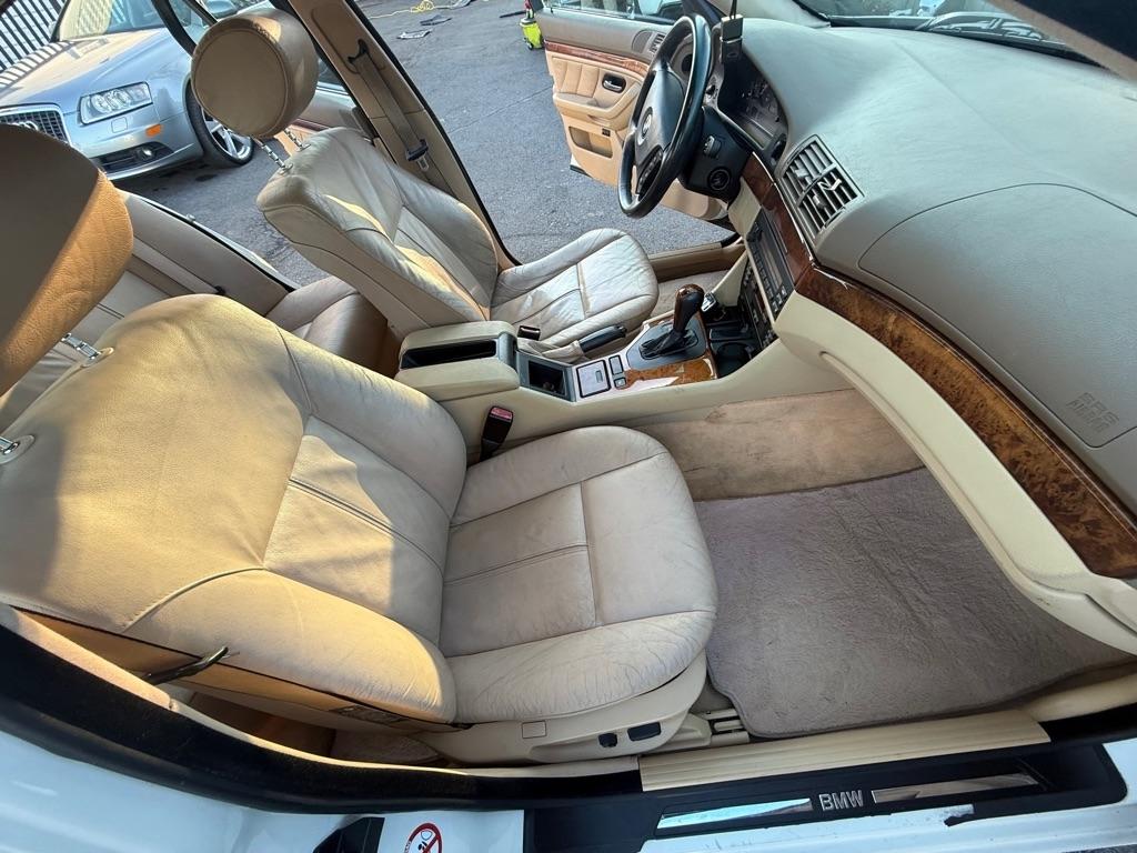 BMW 5-Series 525i 2002