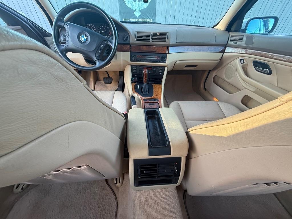 BMW 5-Series 525i 2002
