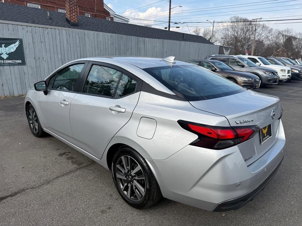 Nissan Versa SV 2021